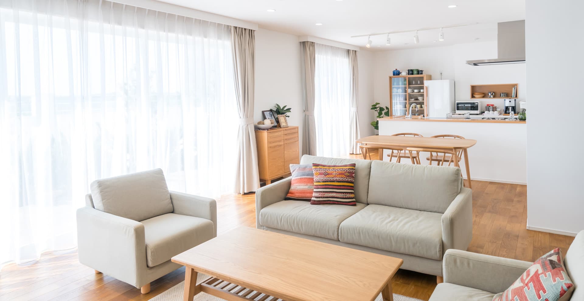 ¿Quieres fabricar un mueble a medida? ¡Contacta con un carpintero en Ferrol!